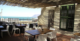 Courtyard Café